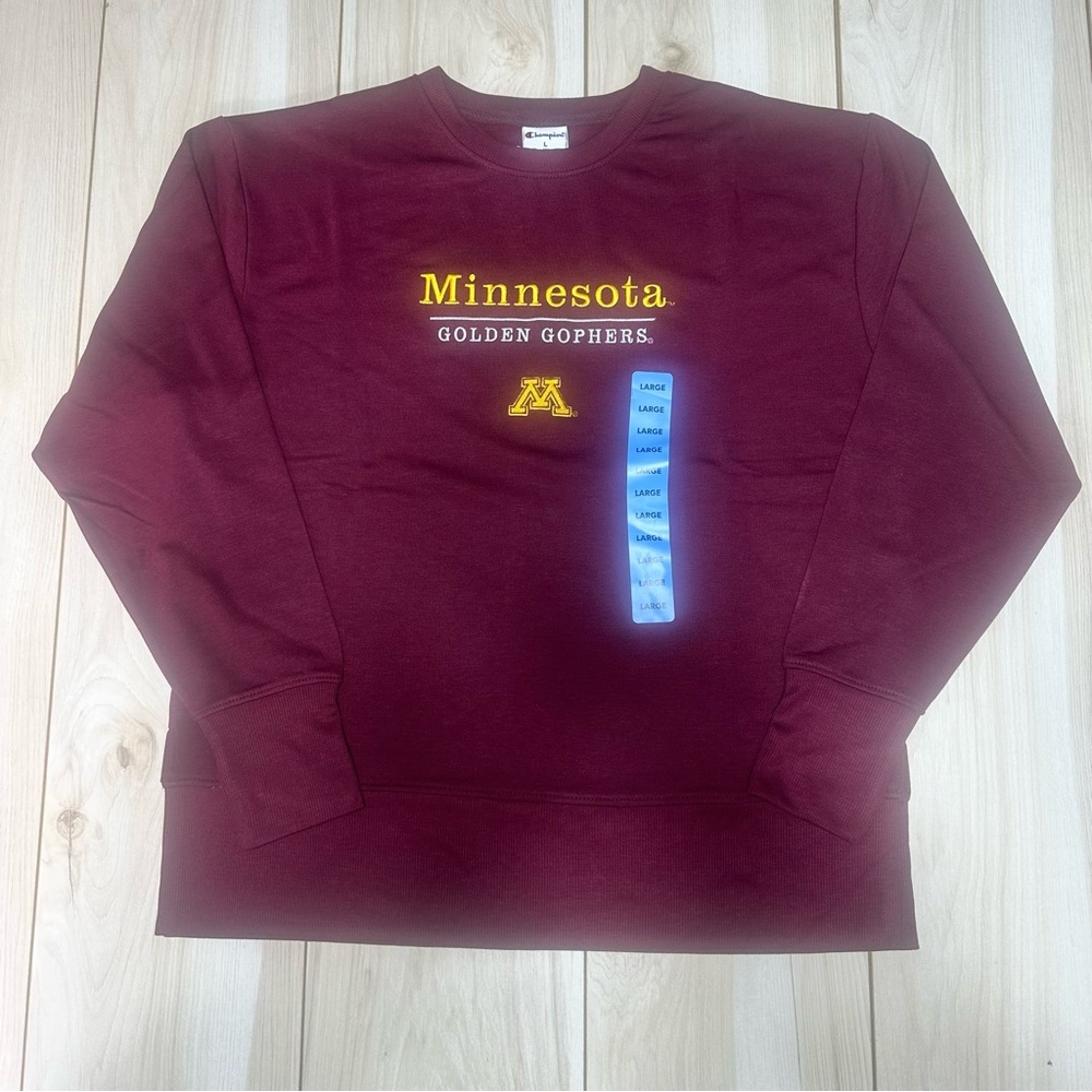 Champion Minnesota Golden Gophers Women’s crewneck maroon sweatshirt, size L New